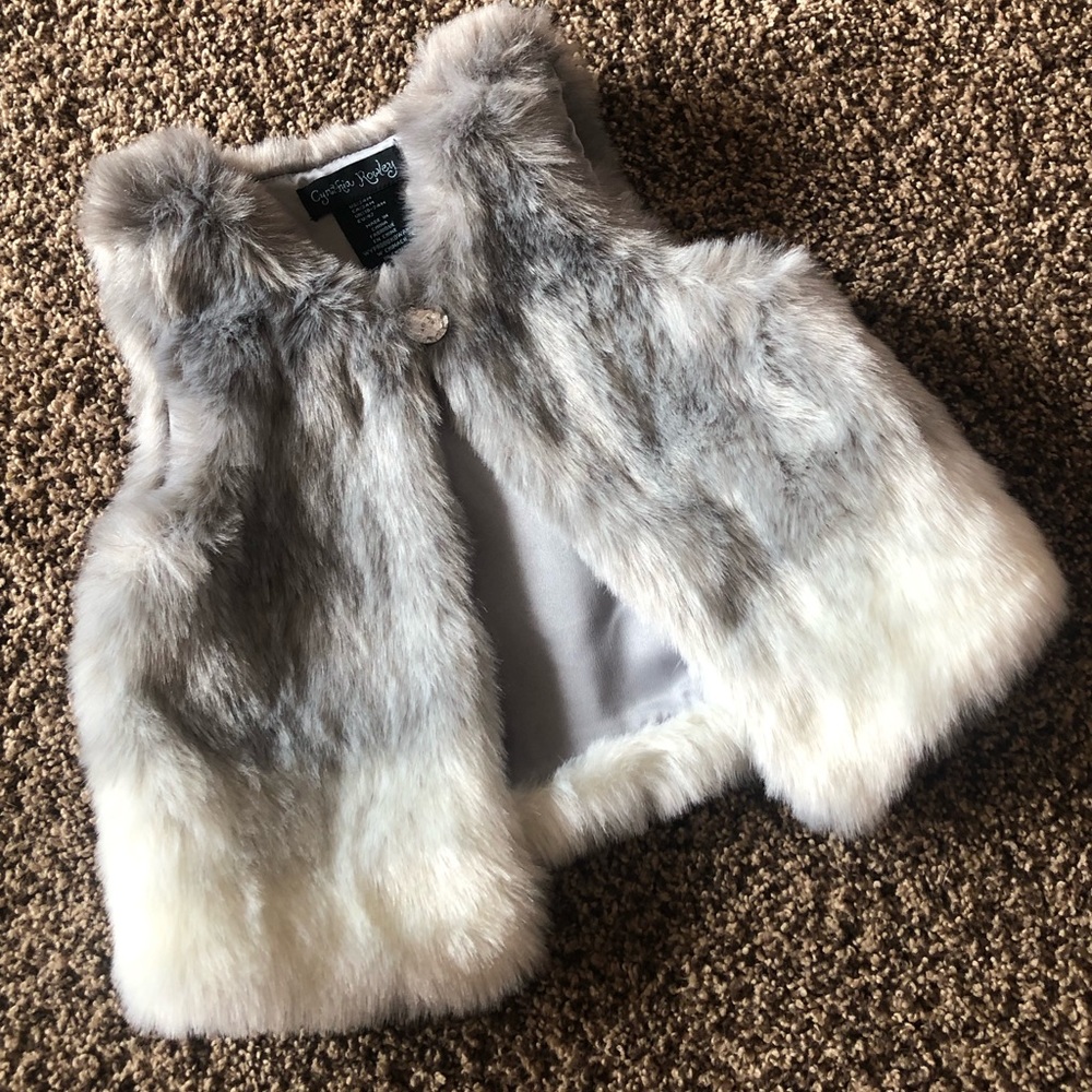 24M Cynthia Rowley Faux Fur Vest Holiday Gray/white